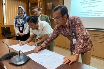 Penandatanganan Perjanjian Kerja sama Penelitian antara Pusat Riset Agroindustri Organisasi Riset Pertanian dan Pangan - BRIN dan Politeknik STTT Bandung